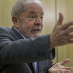 presidente-lula-concede-sua-primeira-entrevista-depois-que-foi-preso-aos-jornalistas-monica-bergamo-da-folha-e-florestan-fernandes-do-el-pais-1559814189819_v2_900x506